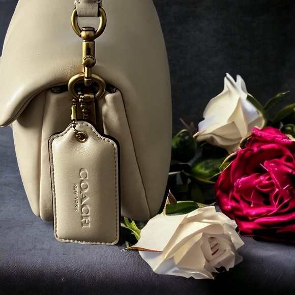 Coach Tabby Pillow 26 Brand New With Tags - Picture 4 of 12